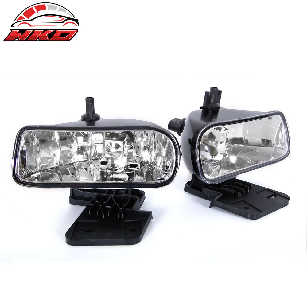 Fits 99-02 Silverado GMC Sierra 1500 00-06 Yukon Bumper Fog Light